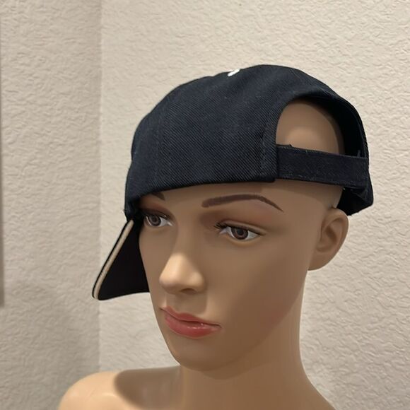 Mustang adjustable cap - Picture 2 of 3